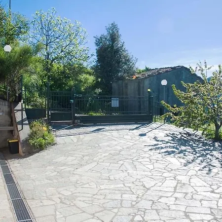 Holiday home Domus Milli Castiglione Chiavarese