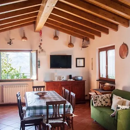 Domus Milli Holiday home Castiglione Chiavarese